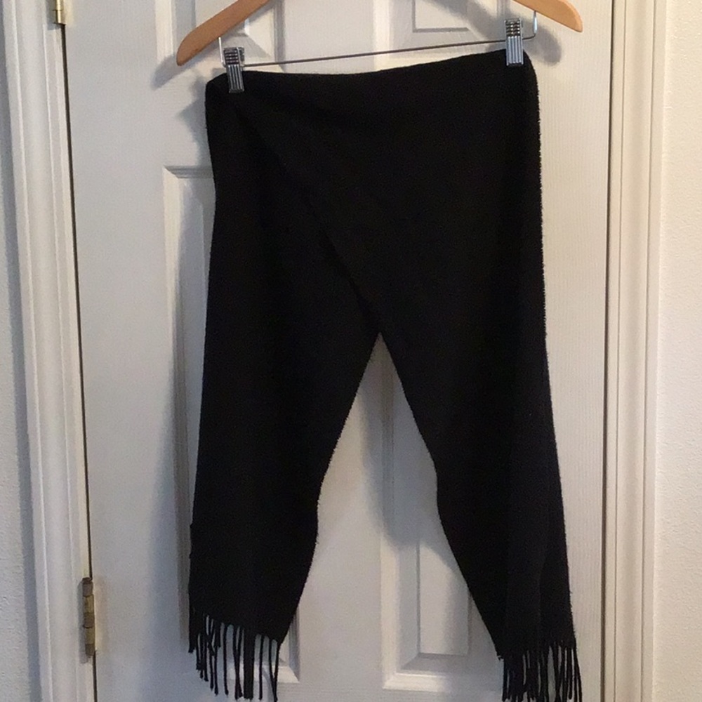 🔅4 for $10 Claiborne black scarf